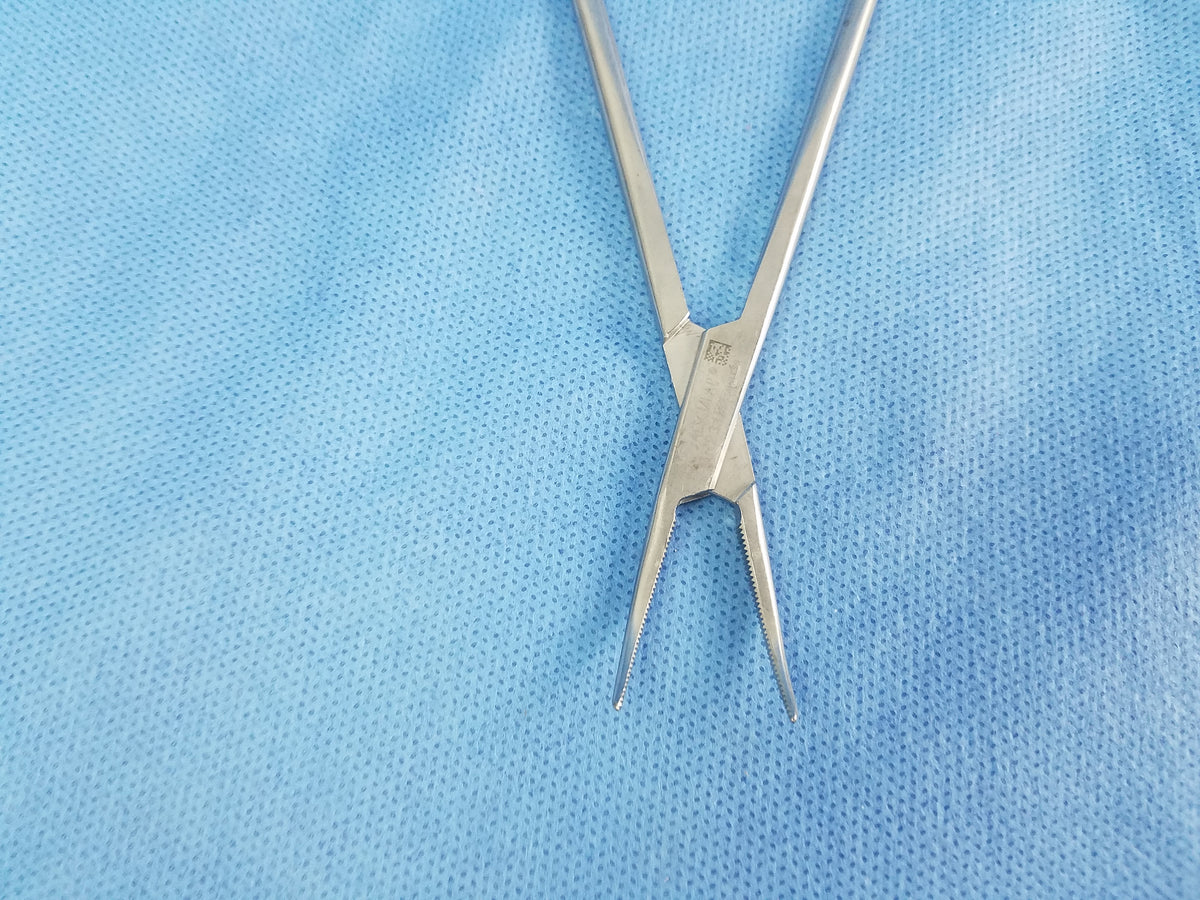 Stainless Steel Mayo Hegar Surgical Needle Holder Surgical Instrument