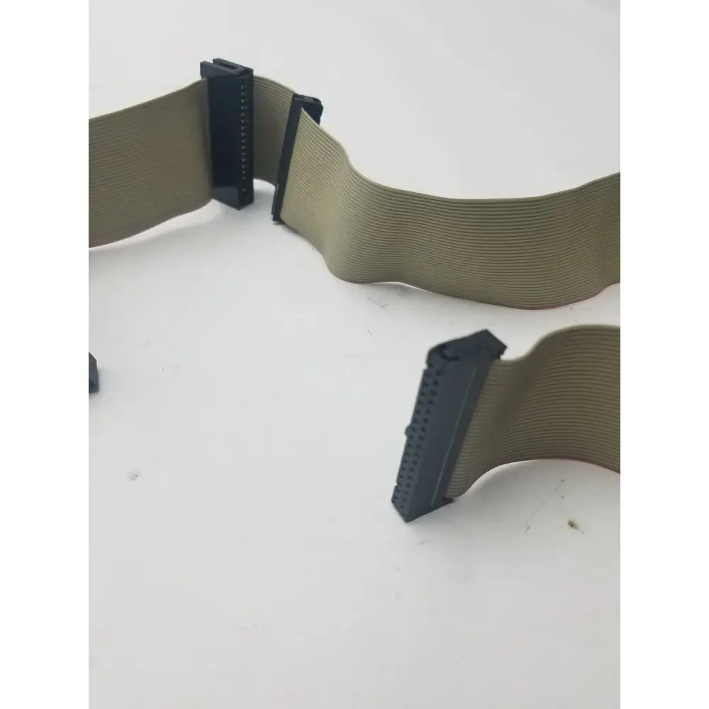 Tan flexible 34 pin female riser card cable with black plastic connectors for riser card extension use
