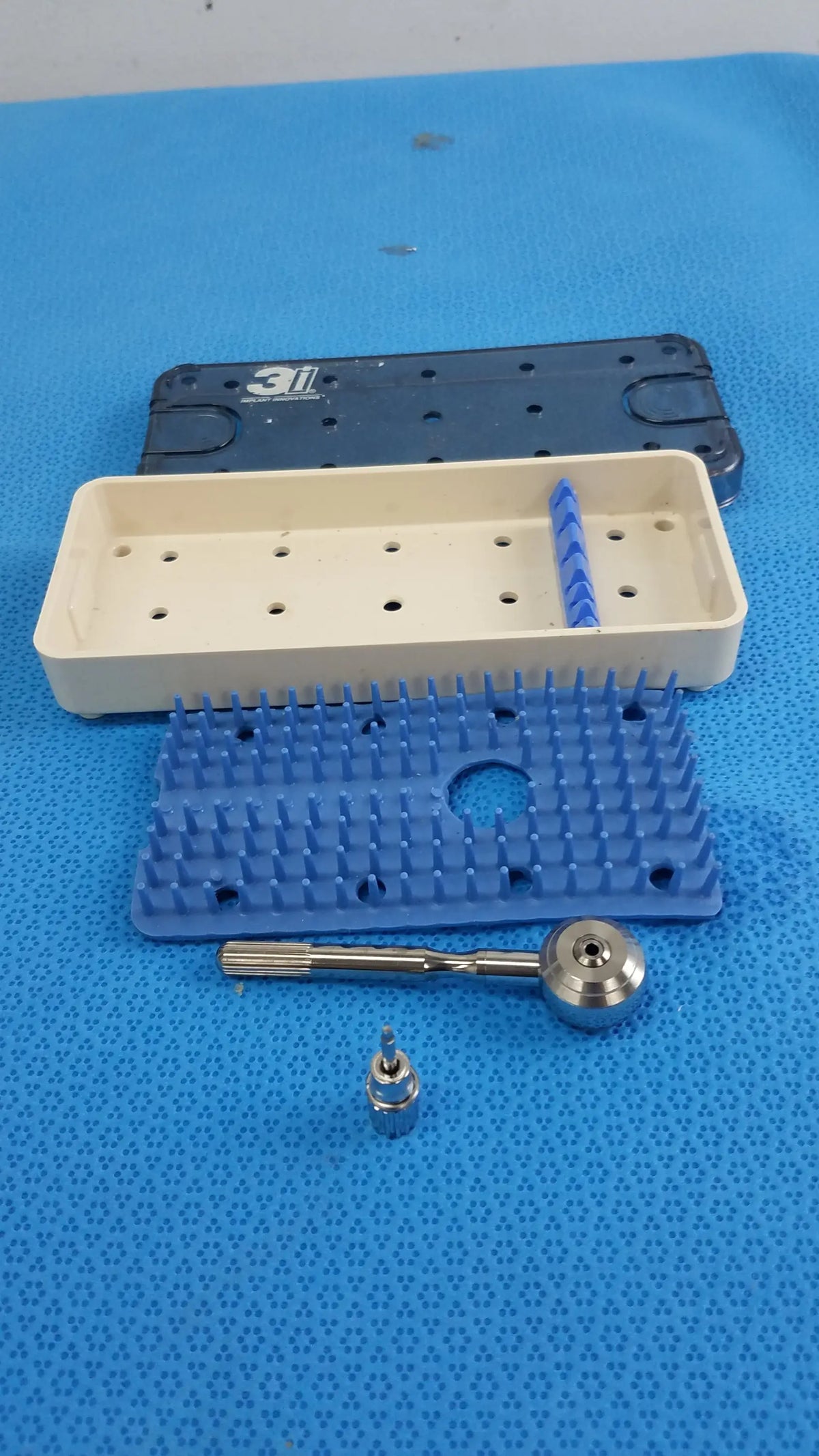 3i Restorative Torque Indicator Dental Kit Wrench With Driver Tip & Sterilization Case - Restorative Torque Indicator