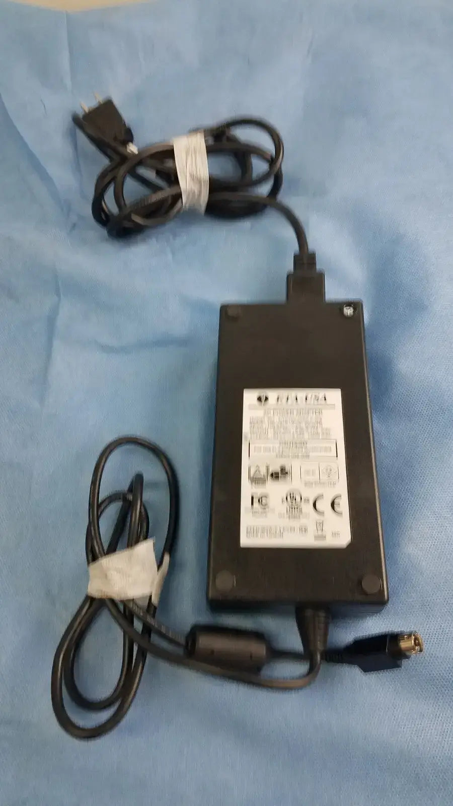 Reuse Medical AC Power Adapter (Model DTE150-24SX-F-W6) Multipurpose AC to DC Adapters, second-hand product photo 1
