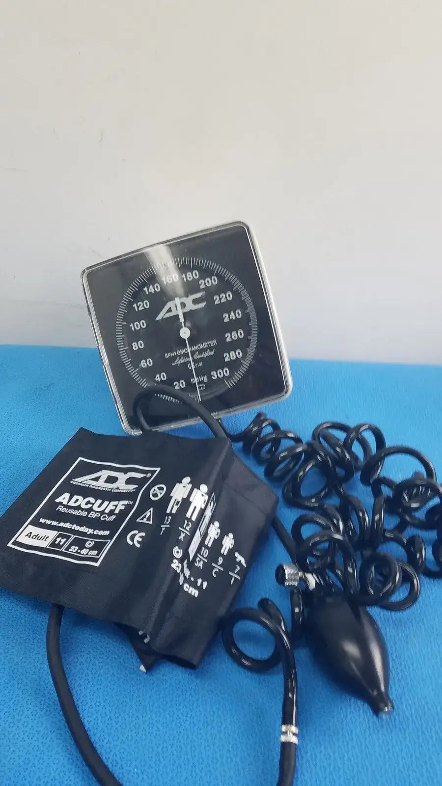 Reuse Medical ADC Diagnostix 805 Sphygmomanometer with Adult Blood Pressure Cuff - 23-40cm Blood Pressure Monitoring, second-hand product photo 1