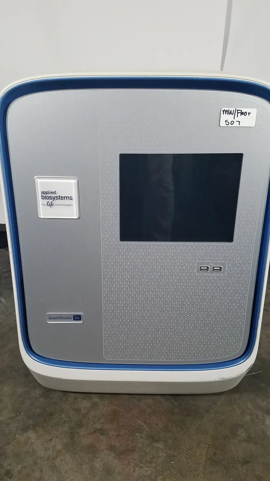 Reuse Medical Applied Biosystems QuantStudio Dx Real-Time PCR Instrument - 4470660 Other Medical & Lab Equipment, as-is (for parts) product photo 1
