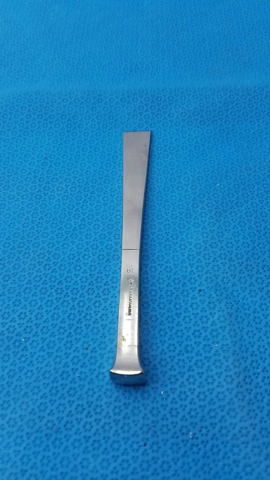 Reuse Medical Benn Stainless Surgical Instrument 18M Surgical & Orthopedic Instruments, second-hand product photo 1