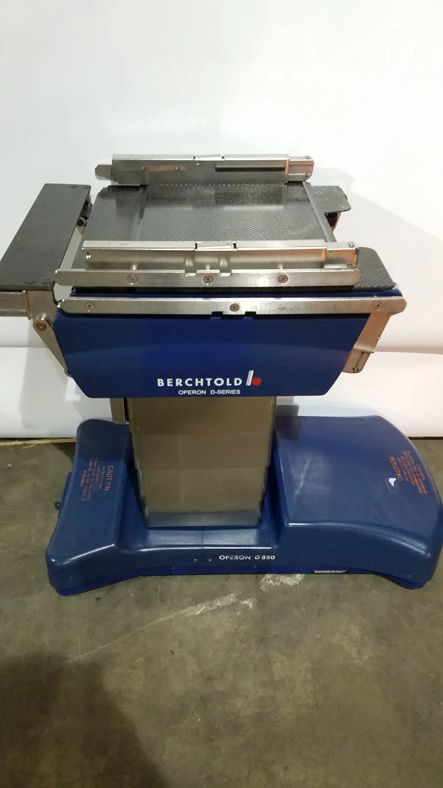 Reuse Medical Berchtold D850 Operon Surgical Table Examination & Operation Tables, as-is (for parts) product photo 1