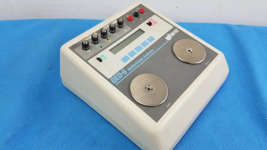 Bio-Tek QED-6 Defibrillator Analyzer Defibrillator Analyzer, second-hand product photo 2