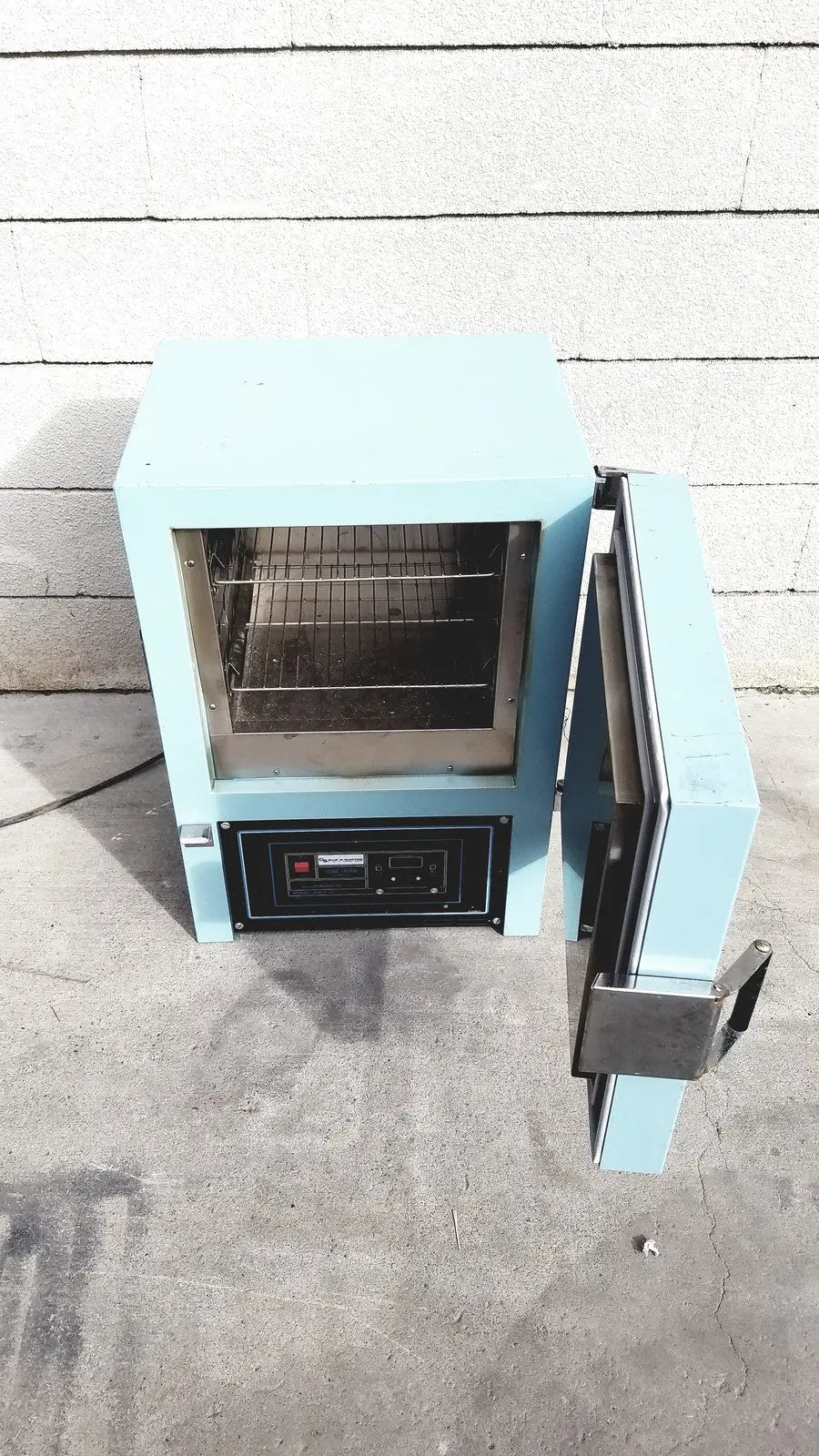 Reuse Medical Blue M OV-472A-3 Stabil-Therm Constant Temperature Cabinet-Electric Oven Plastic Molding Machines, second-hand product photo 1