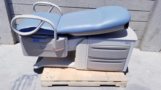 Reuse Medical Brewer Access High-Low Exam Table Examination & Operation Tables, second-hand product photo 1