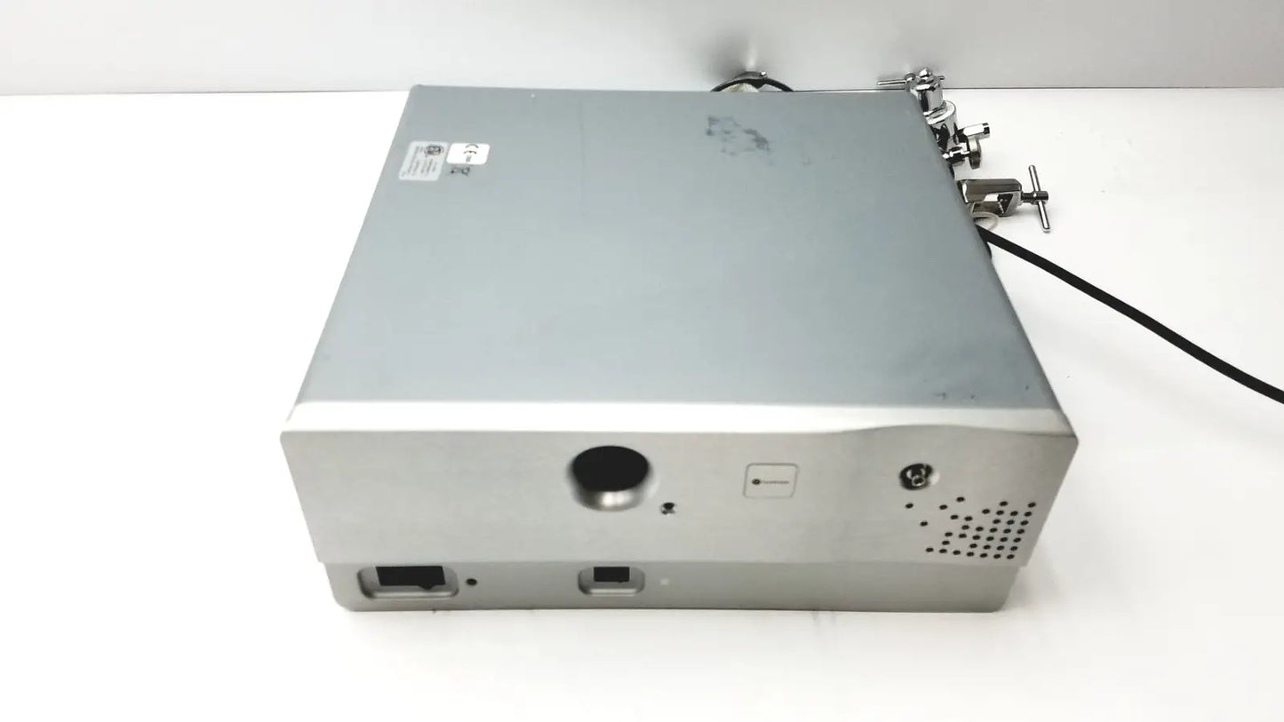 Reuse Medical Carefusion Vmax Encore Analyzer with Western Medical Compressed Gas Regulators Other Medical & Lab Equipment, second-hand product photo 1