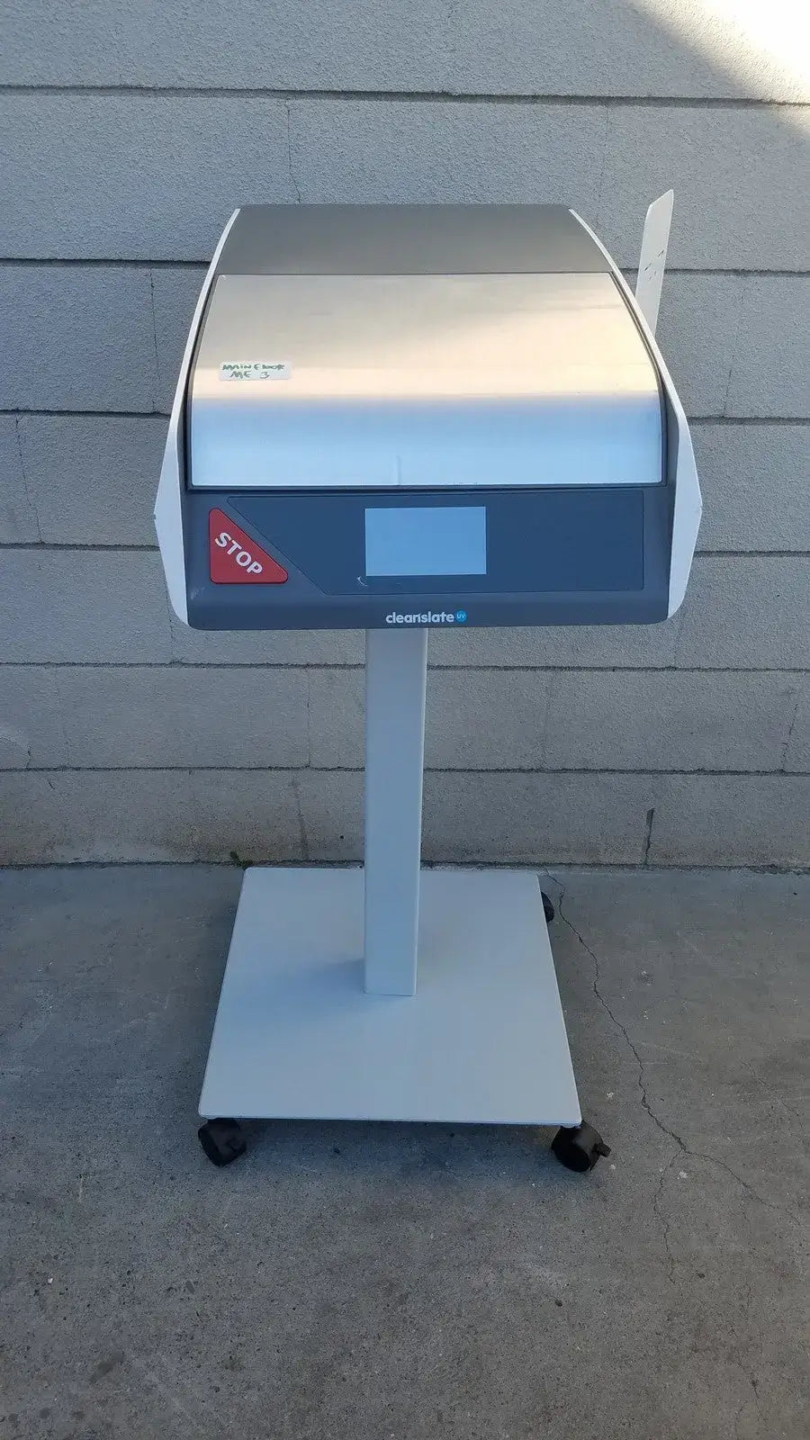 Reuse Medical Cleanslate CSUV-UG6CX Mobile Device Sterilizer System With Stand Other Medical & Lab Equipment, second-hand product photo 1