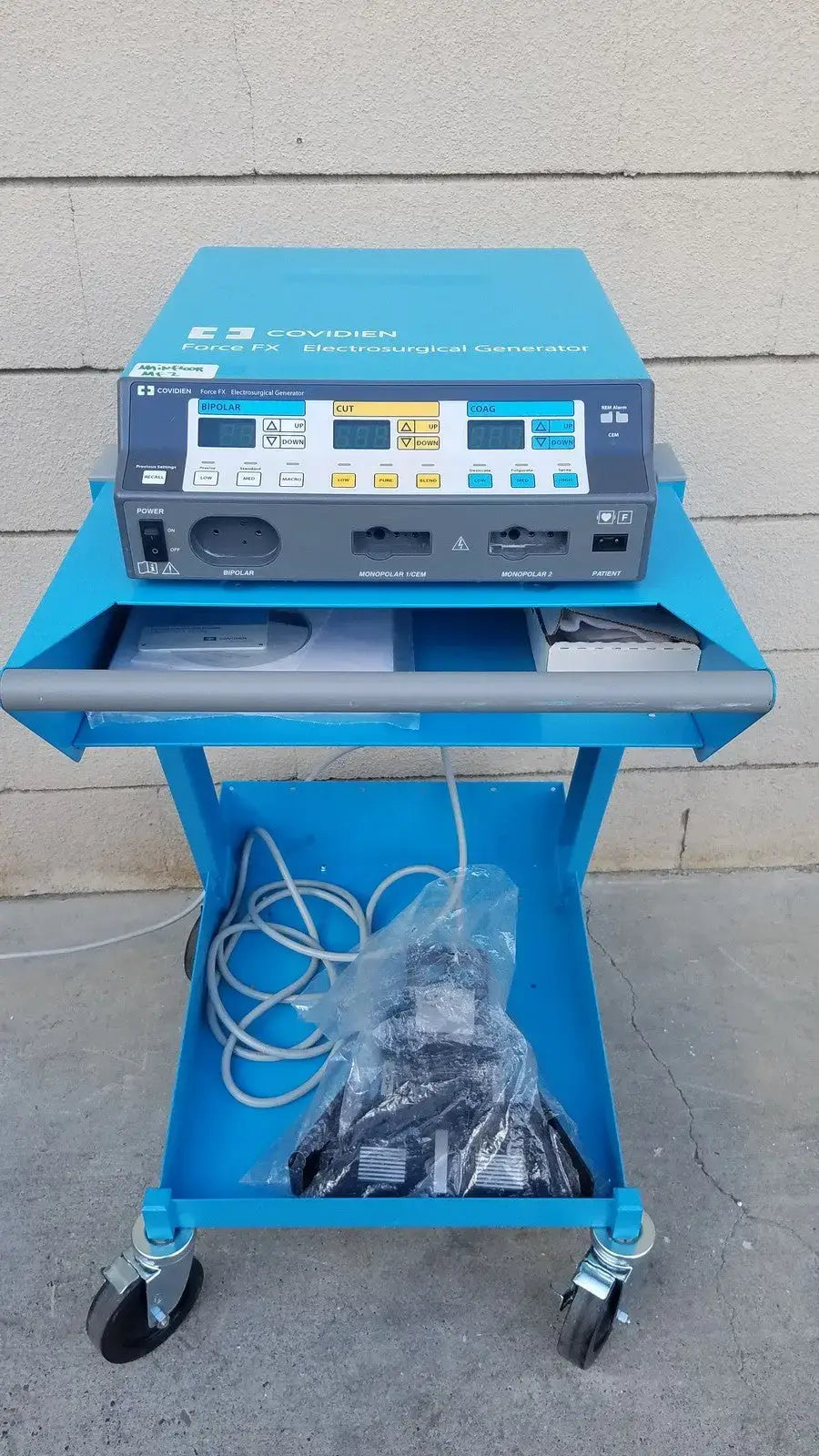 Reuse Medical Covidien Force FX-C Electrosurgical Generator ESU with E6009 E6008 with Trolley Other Medical & Lab Equipment, second-hand product photo 1