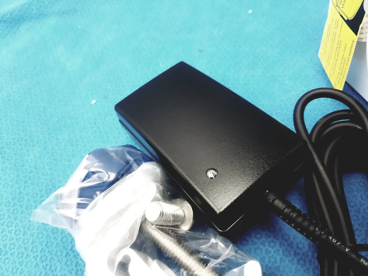 Covidien Kangaroo Enteral Feeding ePump With Pole Clamp and Power Supply Enteral Feeding ePump, second-hand product photo 14