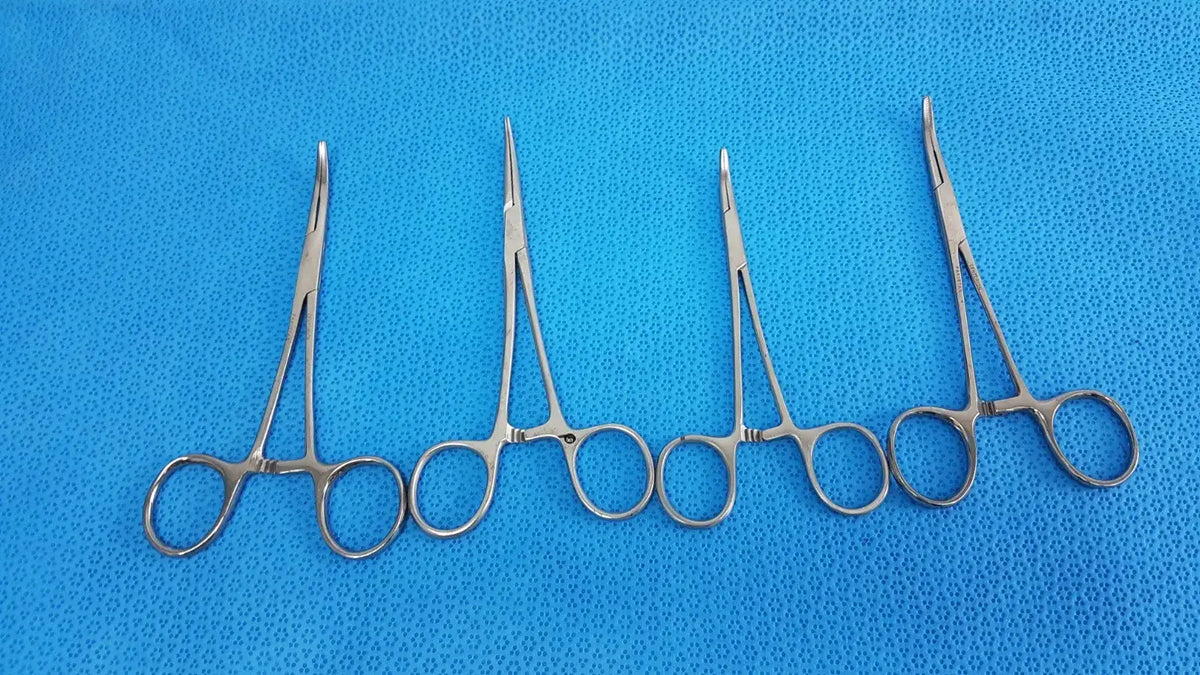 Reuse Medical Curved Locking Hemostatic Forceps – Stainless Steel Surgical Tool lot of 4 Forceps, Hemostats & Needle Holders, second-hand product photo 1