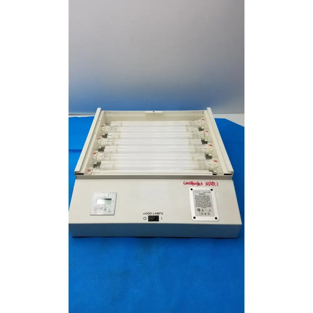 Reuse Medical Daavlin M Series X 311-10 Phototherapy Lighting Unit PN M4585-PLNBX-0010 Other Medical & Lab Equipment, second-hand product photo 1