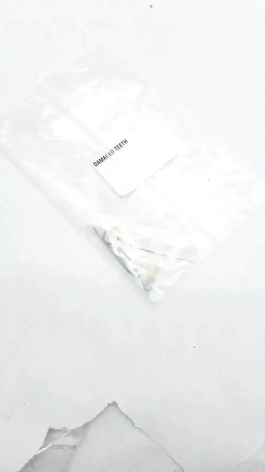 Unknown Damaged Teeth Portrait IPN C1 P21 Denture Teeth, second-hand product photo 2