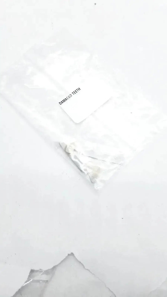 Unknown Damaged Teeth Portrait IPN C1 P21 Denture Teeth, second-hand product photo 2