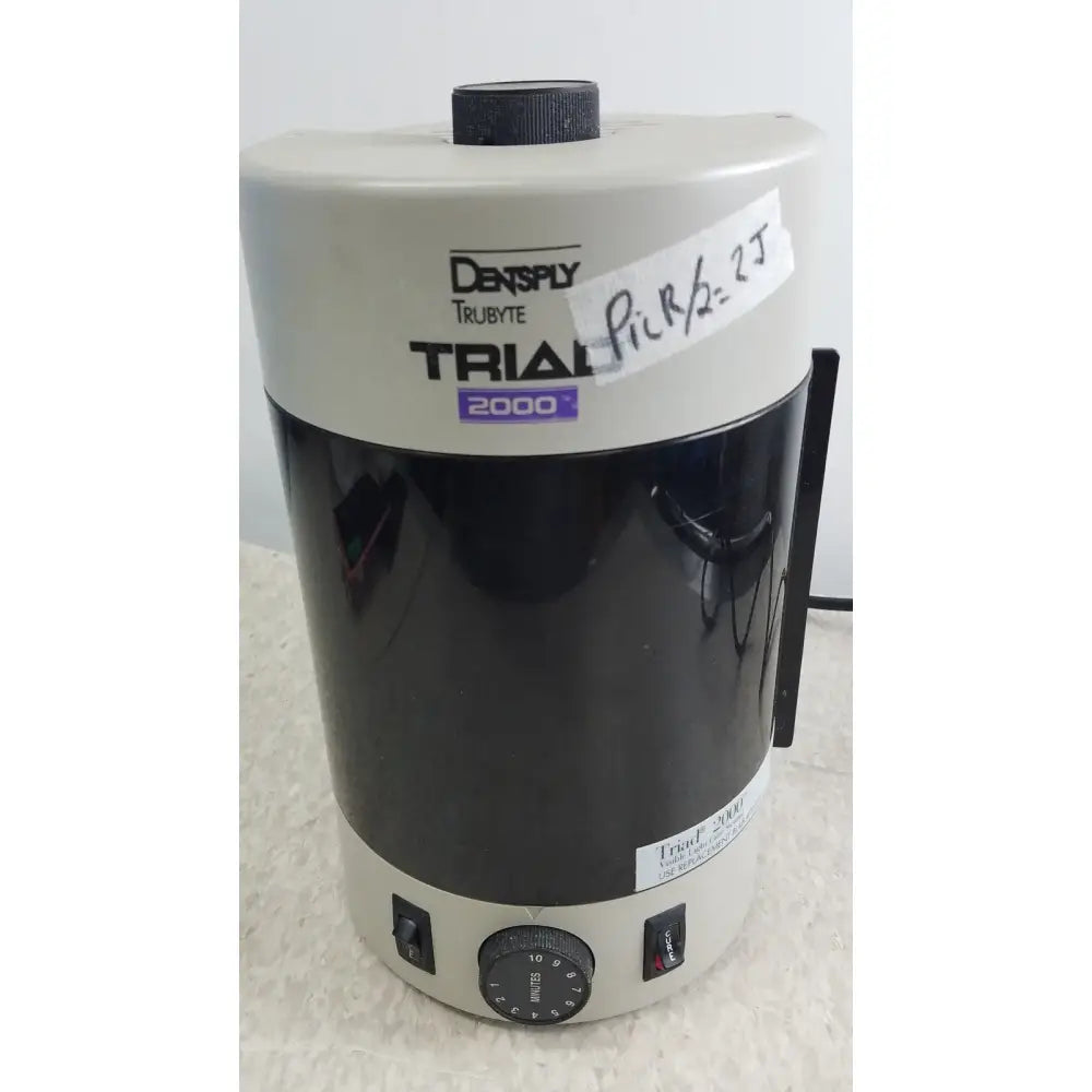 Reuse Medical Dentsply Trubyte Triad 2000 Visible Light Cure System Other Medical & Lab Equipment, second-hand product photo 1