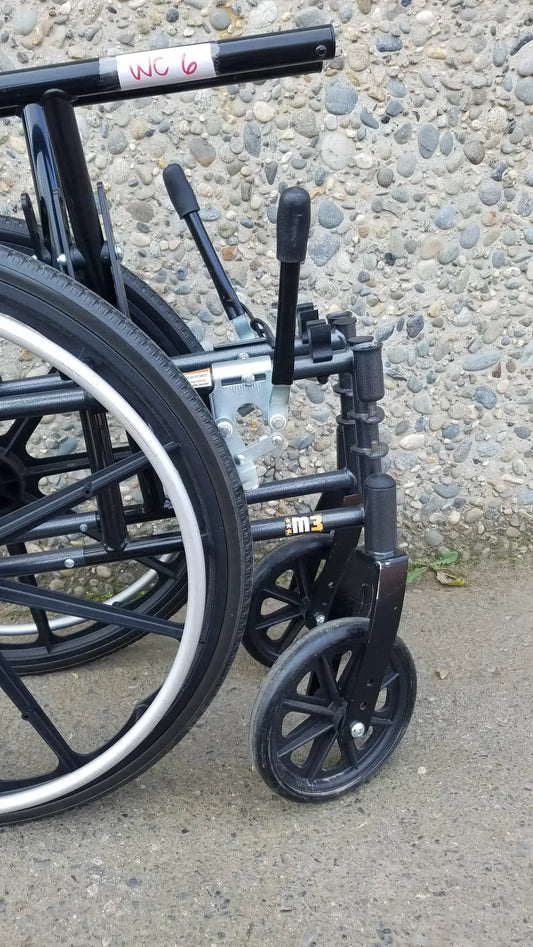 Reuse Medical Equipment Drive M3 Sport Folding Wheelchair – Lightweight & without seat Wheelchairs, second-hand product photo 2