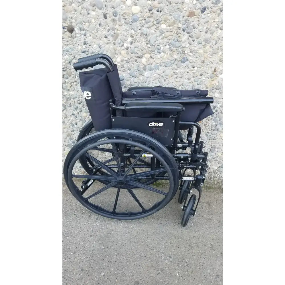 Reuse Medical Equipment Drive Medical ELR Cruiser X4 Transport Folding Wheelchair Lightweight Wheelchair, second-hand product photo 21