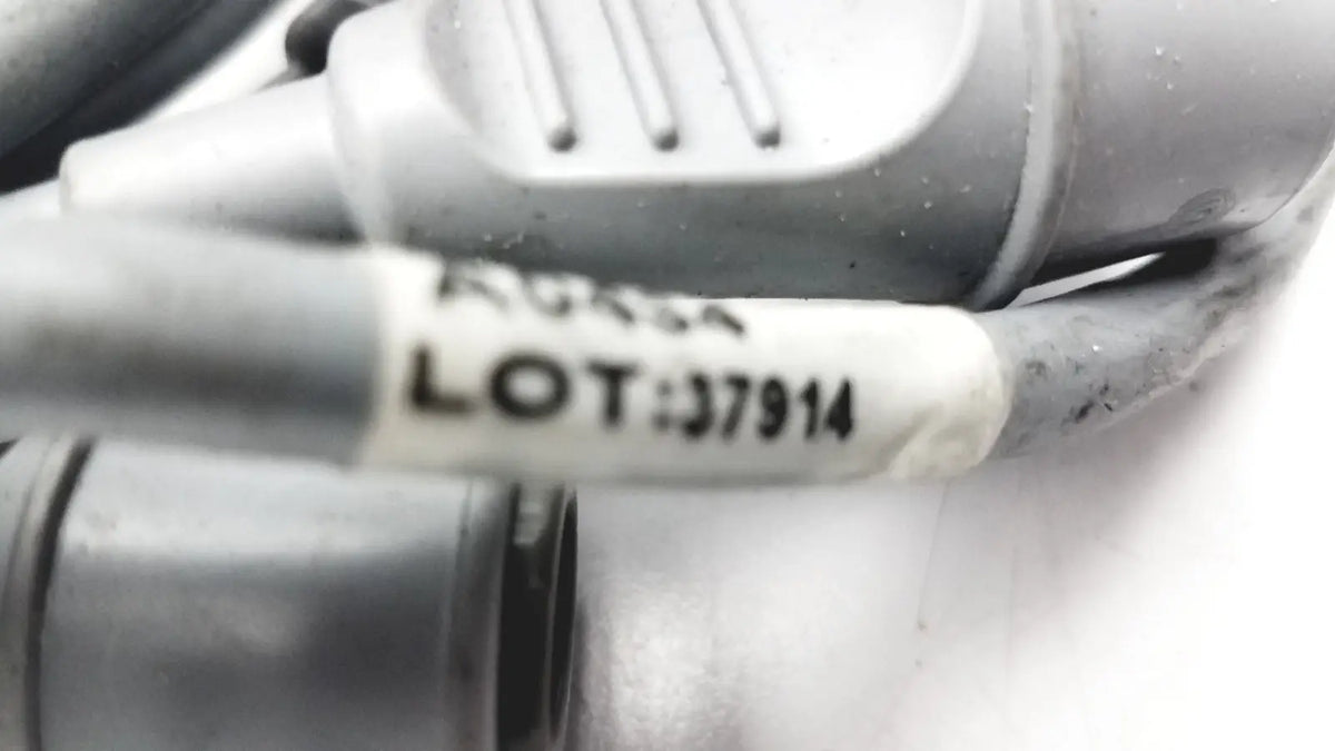 Gray vga cable with white label lot 37914 for edwards lifesciences a0434 truwave reusable cable