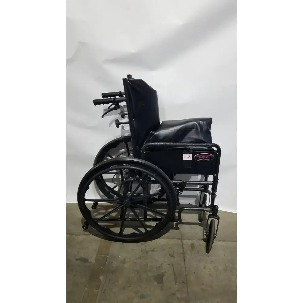 Reuse Medical Equipment Everest & Jennings Advantage Recliner Folding Manual Wheelchair Wheelchairs, second-hand product photo 27