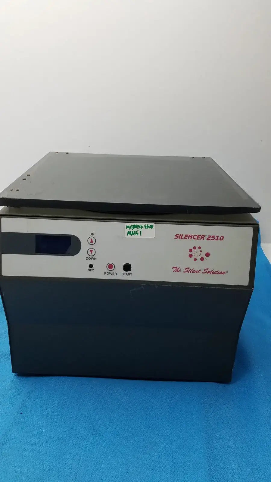 Reuse Medical GFMD Silencer S2510 Tabletop Centrifuge 4000 RPM Centrifuges, second-hand product photo 1