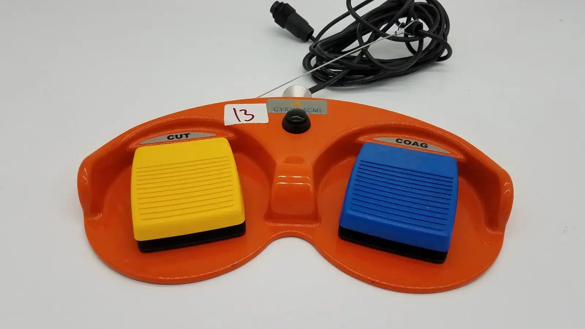 Reuse Medical GYRUS ACMI REF 744010 Foot Switch Dual Pedal CUT COAG Other Medical & Lab Equipment, second-hand product photo 1