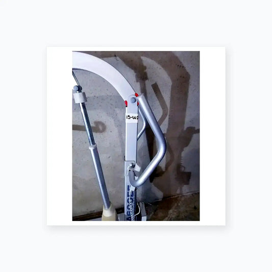 Handicare EVA600EE Mobile Patient Lift, System Romedic - Untested Patient Lift, as-is (for parts) product photo 2
