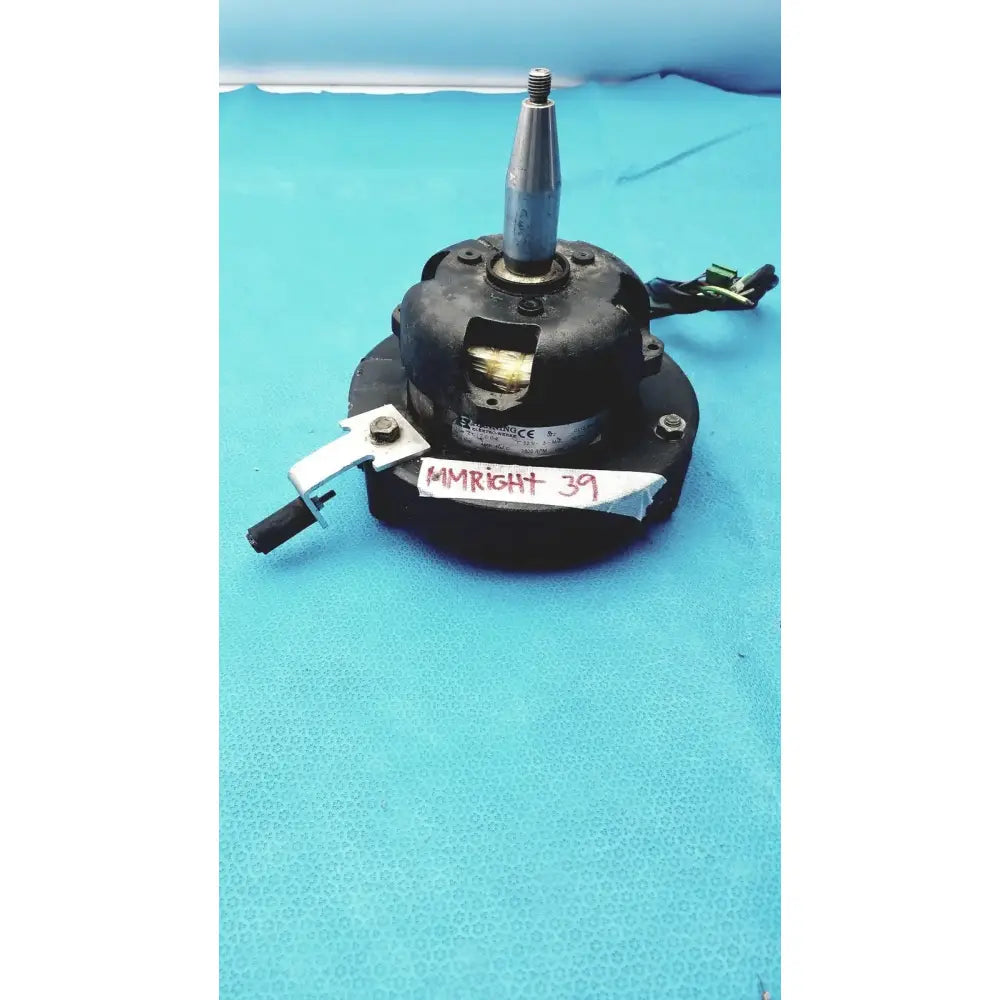 Reuse Medical Hanning Elektro-Werke ZC17CD2 2800 Rpm Centrifuge Motor Servo Motors, as-is (for parts) product photo 1