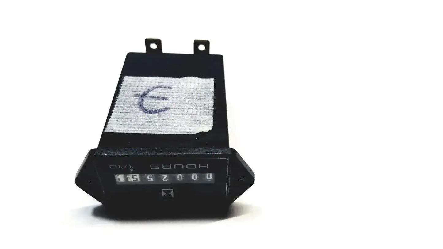 Hobbs 28001. 03 Amps Max Elapsed Time Indicator Hour Meter, second-hand product photo 9