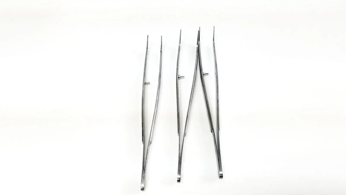 Reuse Medical Hu-Friedy DPU17 Dressing Plier U17 Utility Pick-up Curved Serrated Surgical & Orthopedic Instruments, second-hand product photo 1