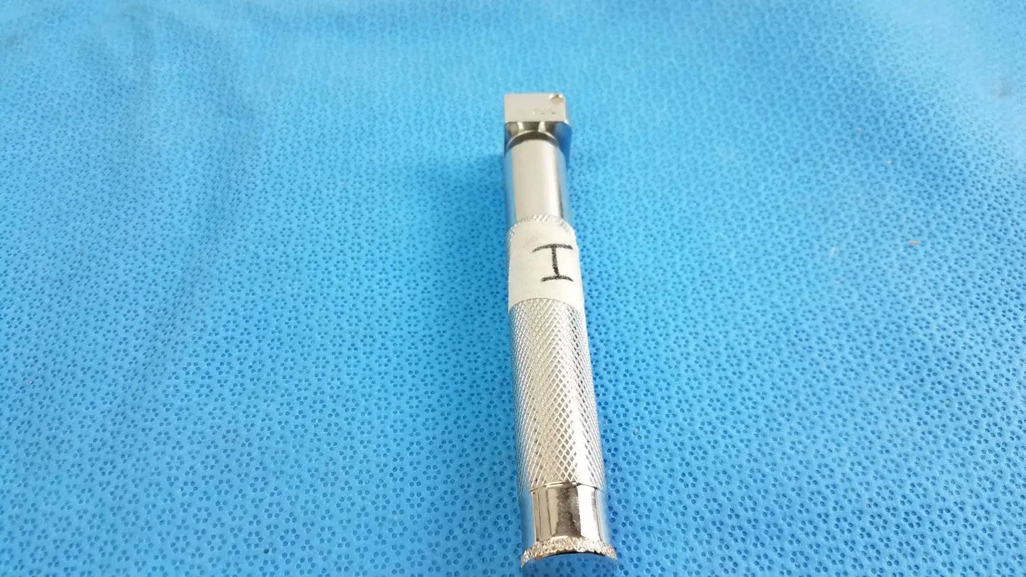 Reuse Medical Hull F R Fiber Optic Laryngoscope Handle Laryngoscopes, second-hand product photo 1