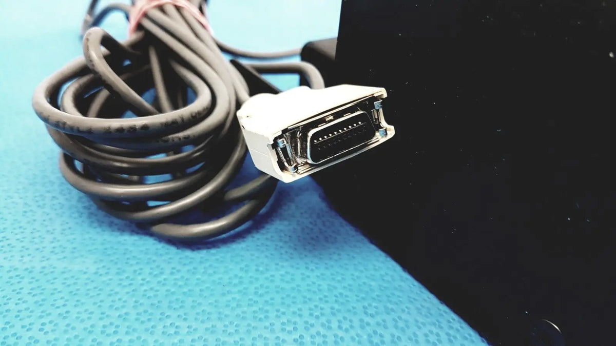White db9 serial cable connector with black coiled cord for iridex laser foot switch foot switch footpedal control