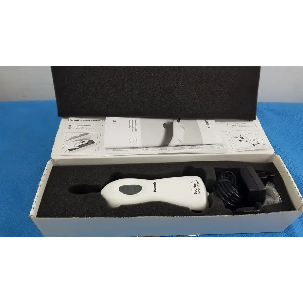 Ivoclar Vivadent Ivomix Vibrating Mixer With Adapter Charger and Box Vibrating Mixer, second-hand product photo 17
