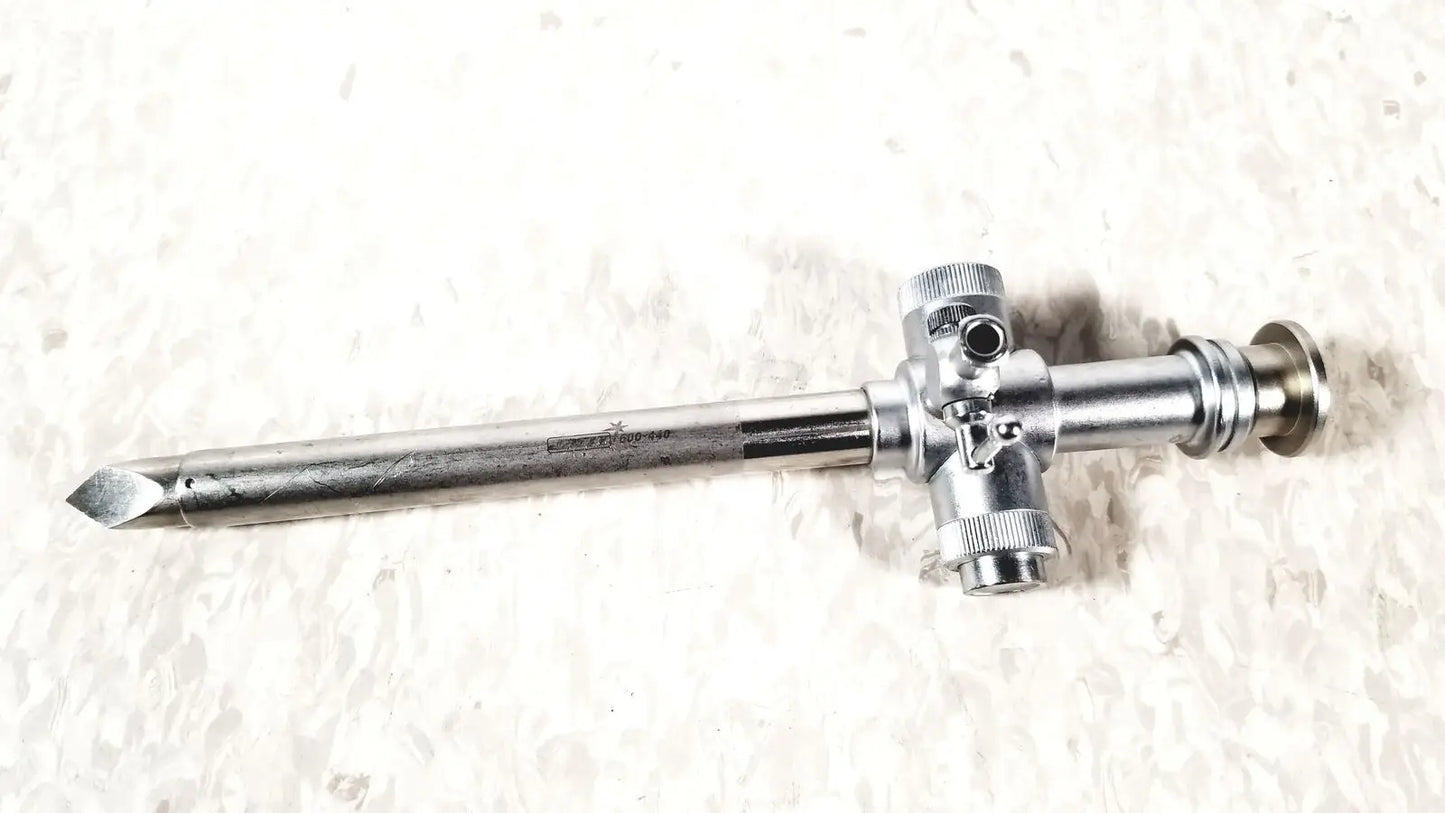 Reuse Medical Jarit 600-440 Piston Valve Cannula with Pyramidal Trocar Endoscopes, second-hand product photo 1