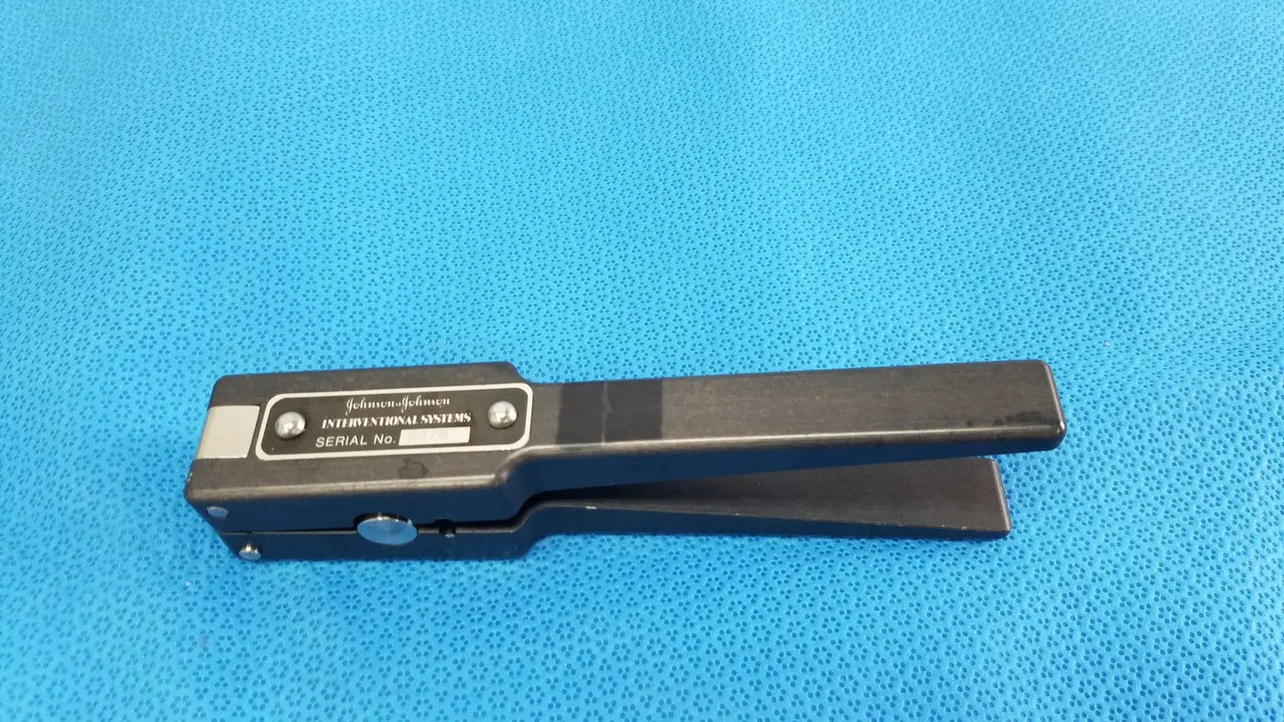 Reuse Medical Johnson & Johnson interventional Systems CRT30 Hand Stent Crimper Other Medical & Lab Equipment, second-hand product photo 1