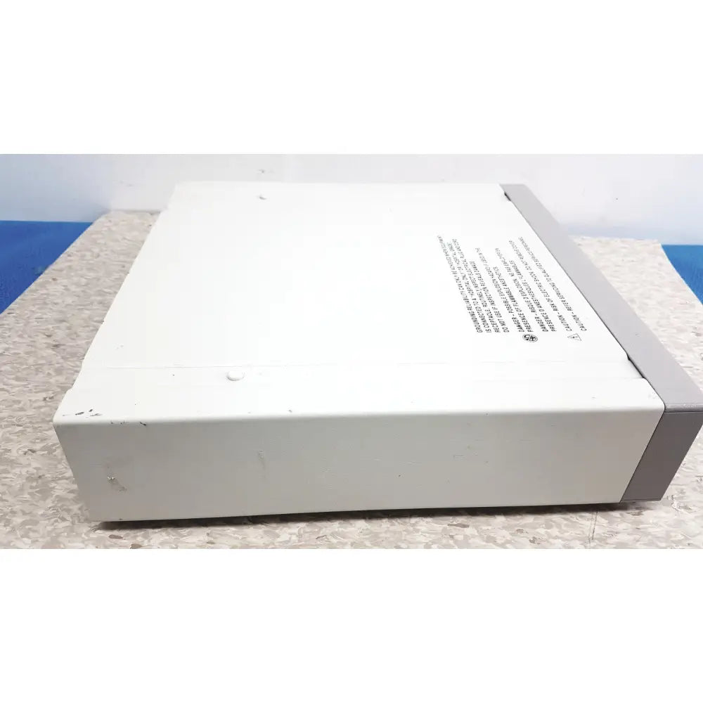 White rectangular karl storz scb image 1 hub endoscope camera control unit with gray trim for medical imaging