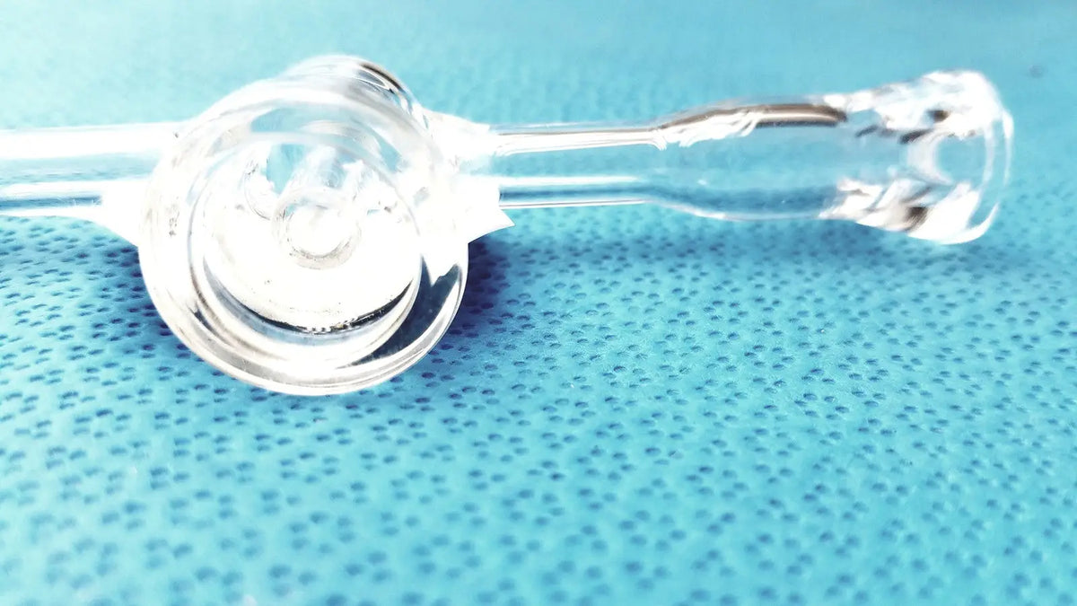 Clear glass lab glass adapter with stopcock valve borosilicate 24 40 joint and metallic filament light bulb