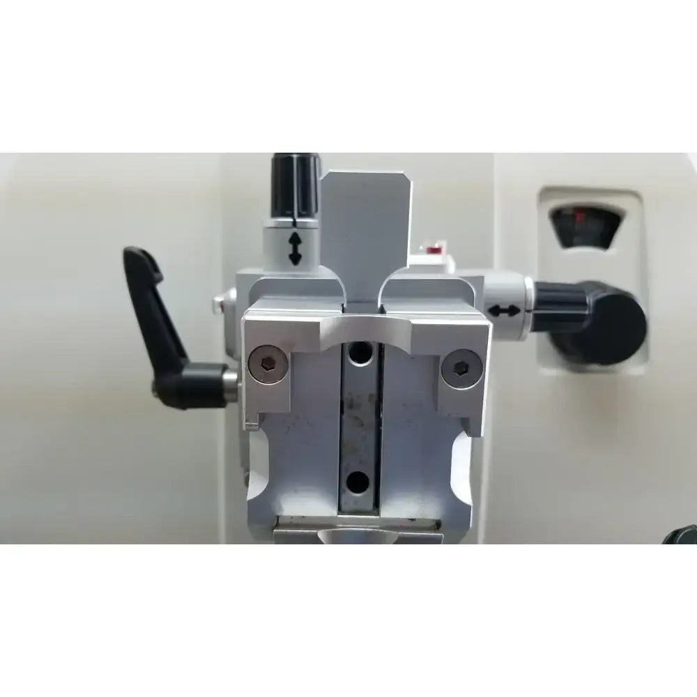 LEICA RM2235 Manual Rotary Microtome Histology Pathology Lab Tissue Sectioner Manual Rotary Microtome, second-hand product photo 24