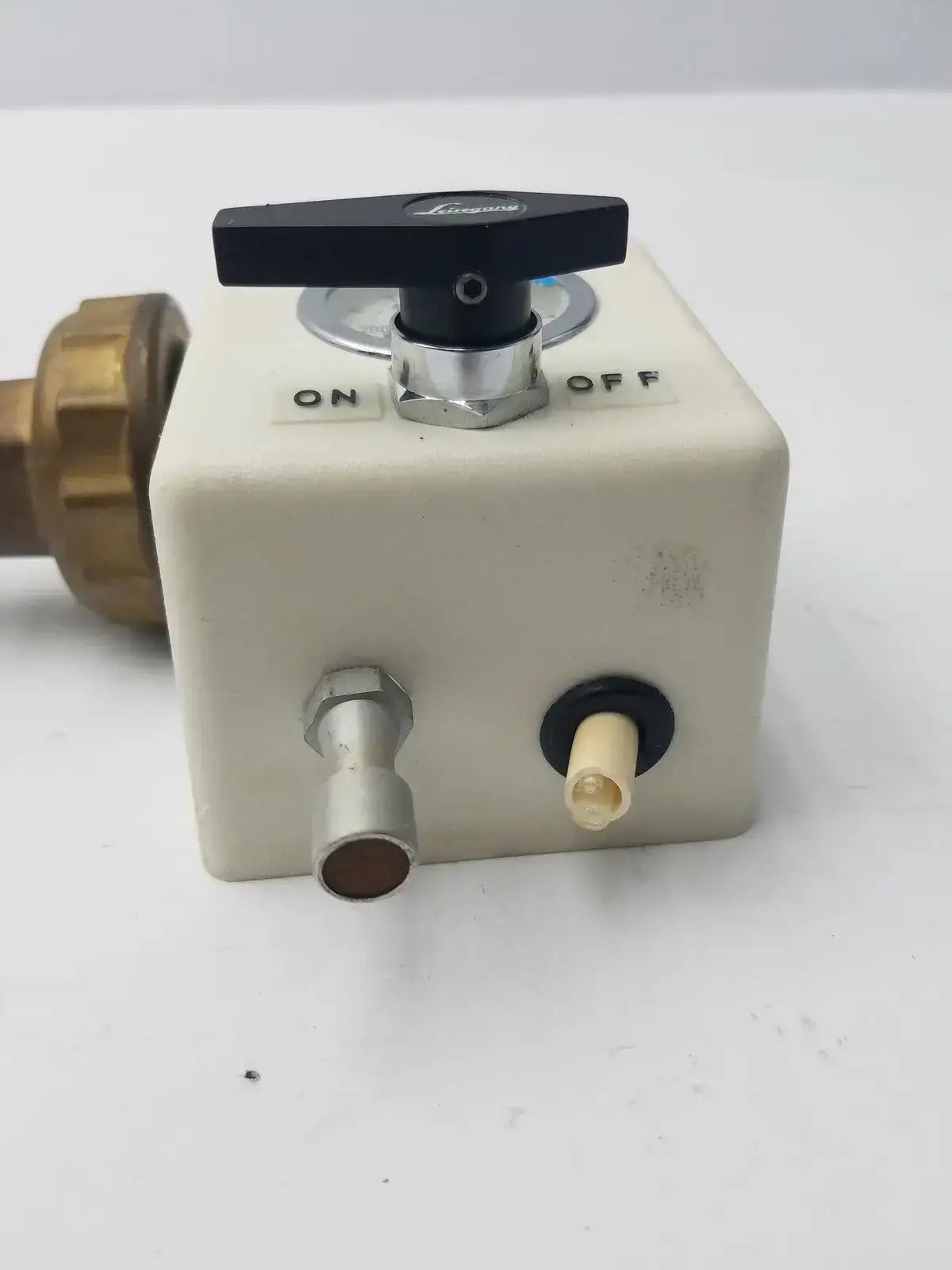 Leisegang Medical 8702 Gas Pressure Regulator with Gauge & On/Off Valve Medical Gas Pressure Regulator, second-hand product photo 7