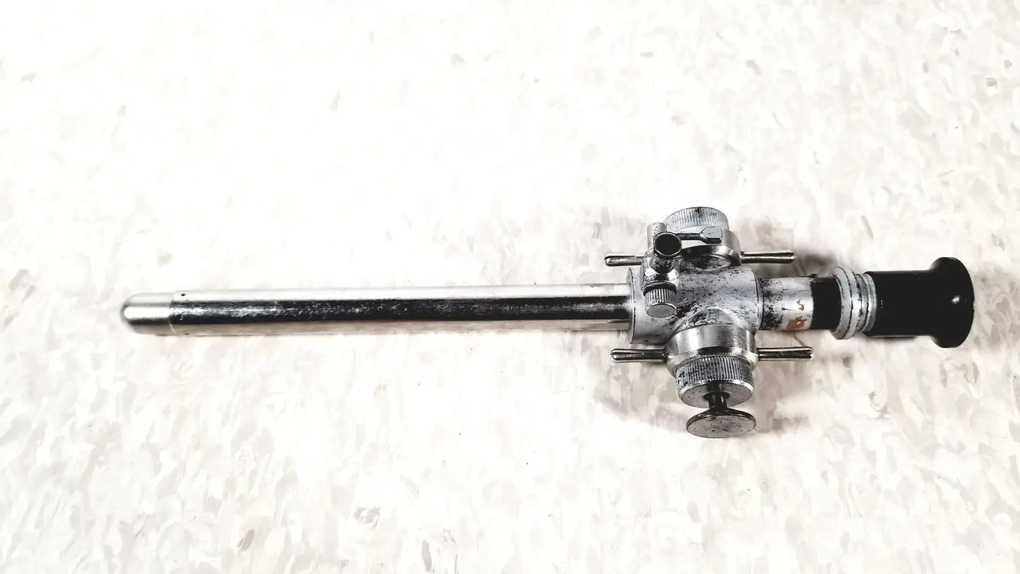 Reuse Medical Linvatec Conmed 118100 Laparoscopic Valve Laparoscopic Instruments, second-hand product photo 1