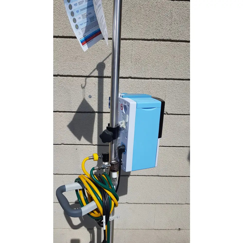 Lot of 2 Vapotherm Precision Flow Plus Respiratory Therapy Units With Stands - Respiratory Therapy Unit