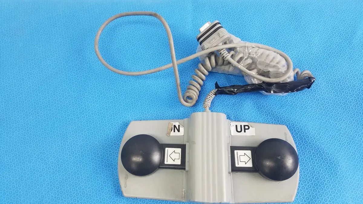 Reuse Medical Magnetic STF01-LU1000-X100 Foot Switch Foot Pedals, second-hand product photo 1