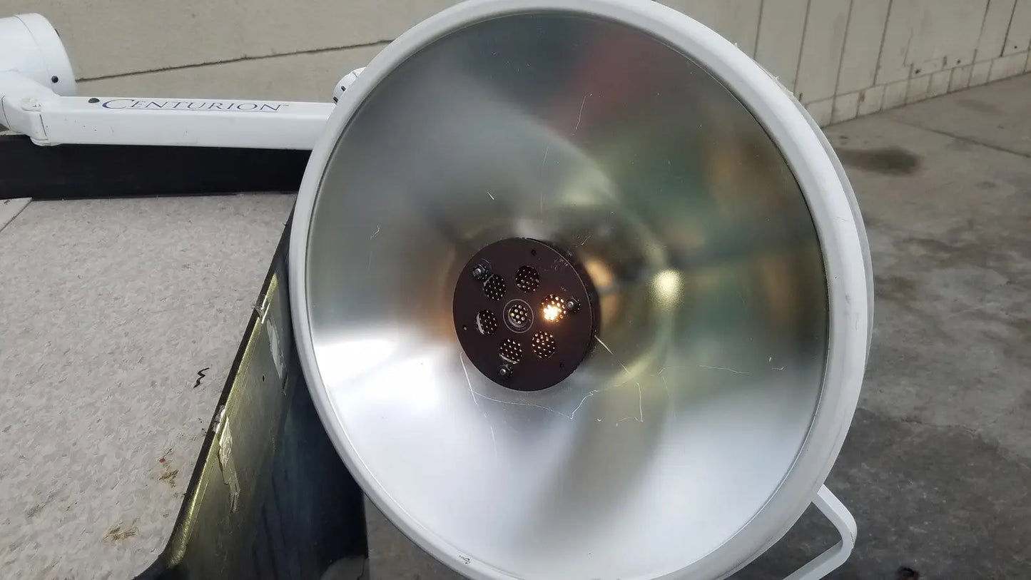 Reuse Medical Medical Illumination Centurion 021513 Minor Procedure Exam Light 120V 90W Surgical & Examination Lights, second-hand product photo 1