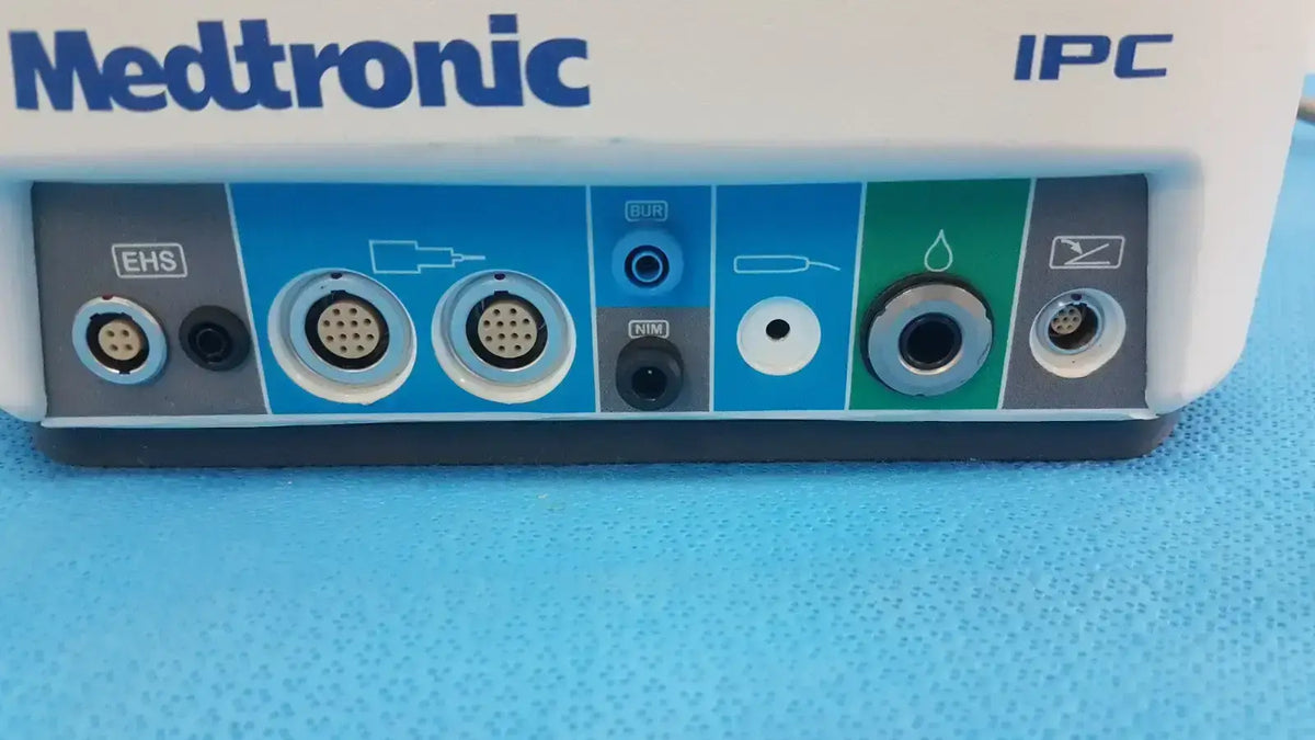 Medtronic IPC Console EC300RF with EF200 Foot Pedal – Surgical System Surgical Console System, second-hand product photo 12
