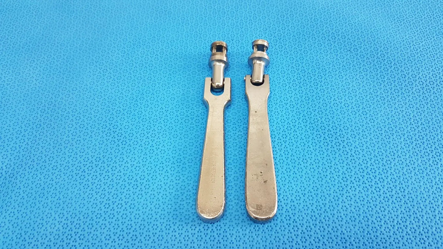 Reuse Medical Medtronic Octobase Retractor Handle – Surgical Positioning Component lot of 2 Surgical Retractors, second-hand product photo 1