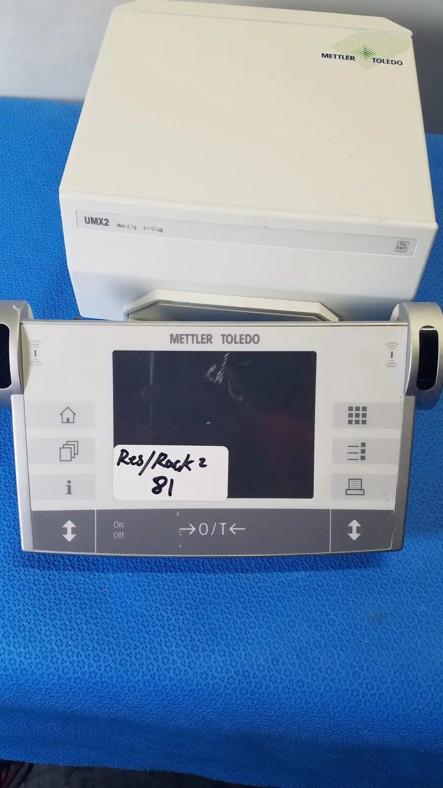 Reuse Medical Mettler Toledo UMX2 Ultra-Microbalance Scale Other Medical & Lab Equipment, second-hand product photo 1