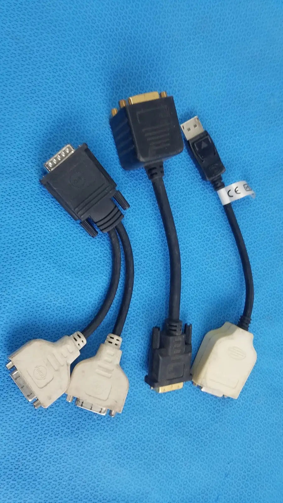 Reuse Medical Molex Male to Dual DVI-I Female Y Splitter Video Adapter Cable - Lot of 3 Medical Cables & Cords, second-hand product photo 1
