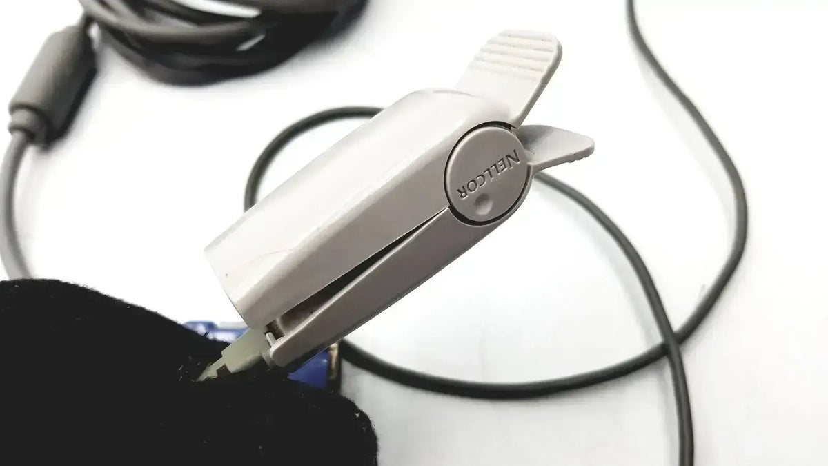 Nellcor DOC-10 Adapter Cable & Nellcor OxiMax Spo2 Sensor Adult Pulse Oximetry Accessories, as-is (for parts) product photo 10