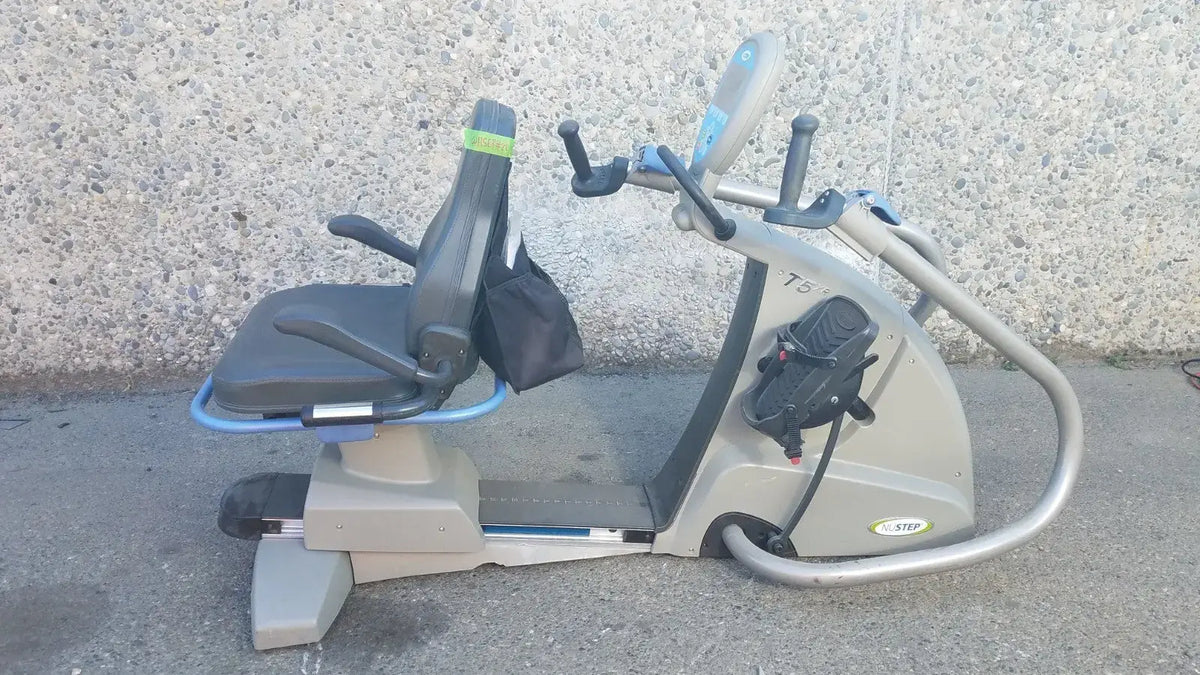 Reuse Medical NuStep Recumbent Cross Trainer – Medical Fitness Rehabilitation Equipment Lab Evaporators, second-hand product photo 1