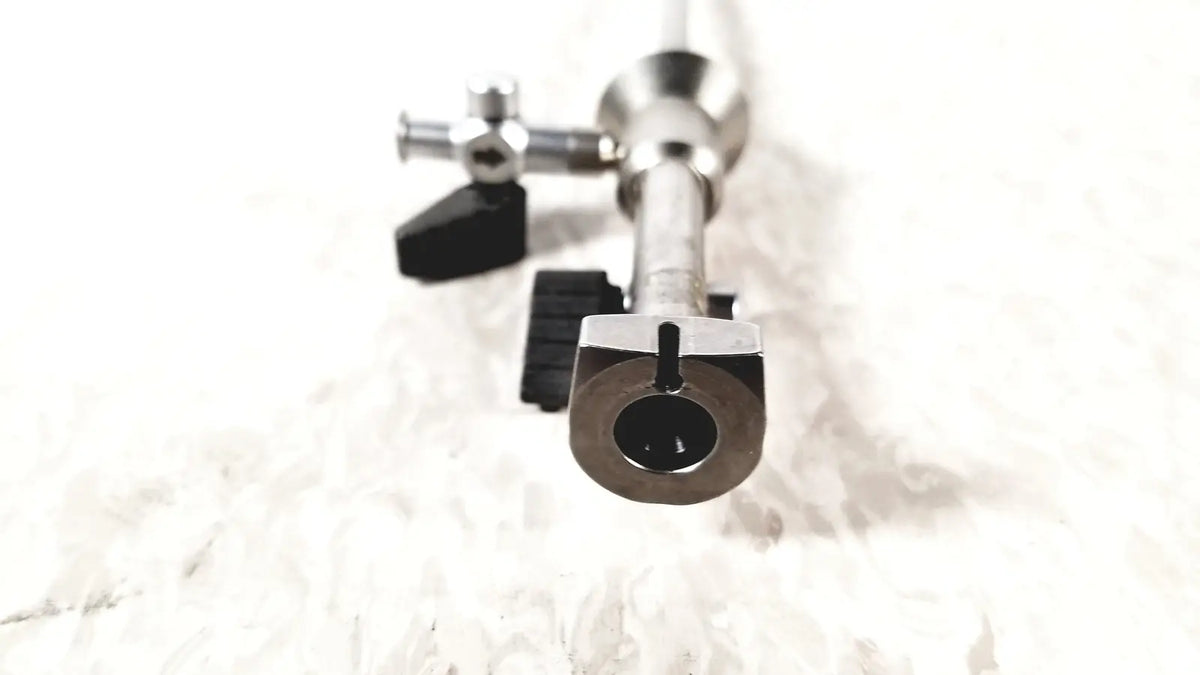 Silver olympus a4764 hysteroscopy sheath 7fr with black plastic knobs and metallic tip for surgical use